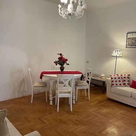 Elegant Apt-Typical Roman Palazzina Pz Alessandria Bagian luar foto